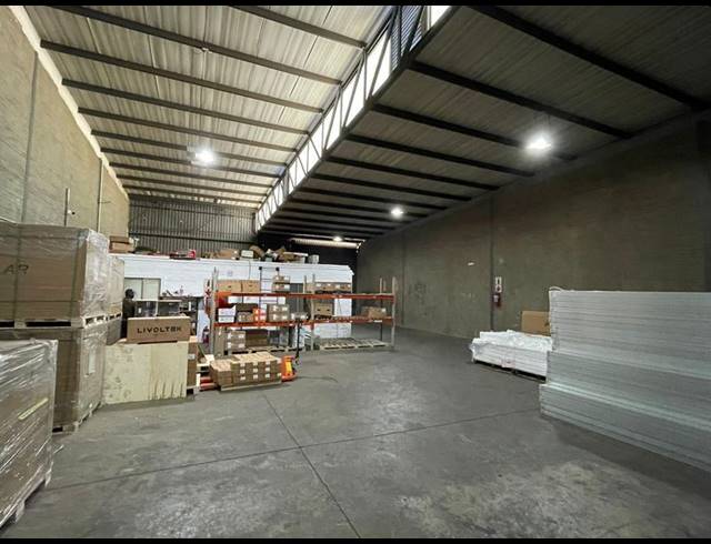 INDUSTRIAL PROPERTY TO RENT IN HENNOPSPARK